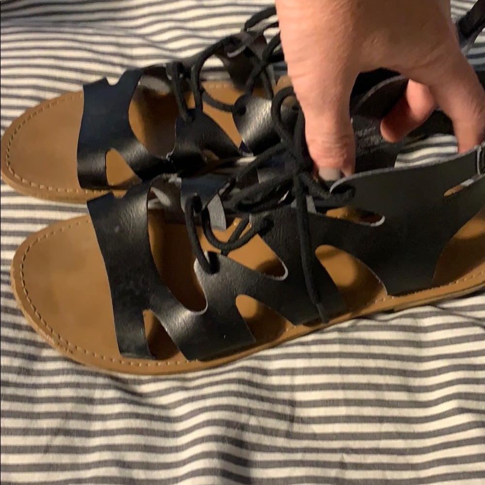 Old Navy Sandals - Picture 2 of 5